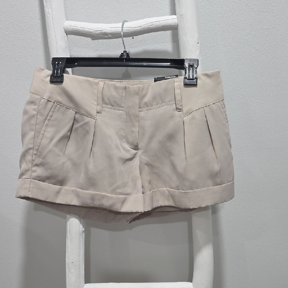 NWT Women's Shorts W/pockets